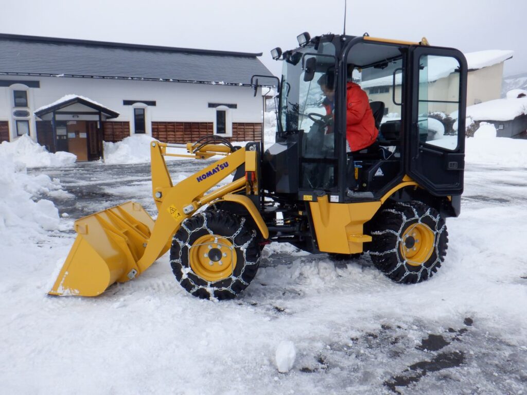 除雪・雪下ろし作業